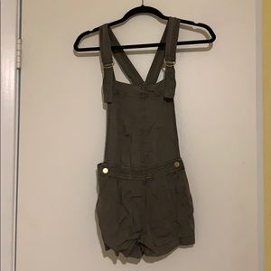 Army green overalls - size US 2